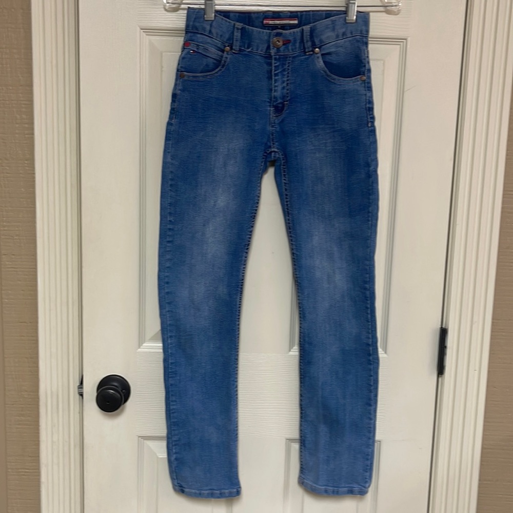 Tommy Hilfiger size 10 jeans. These fit so cute. See pictures